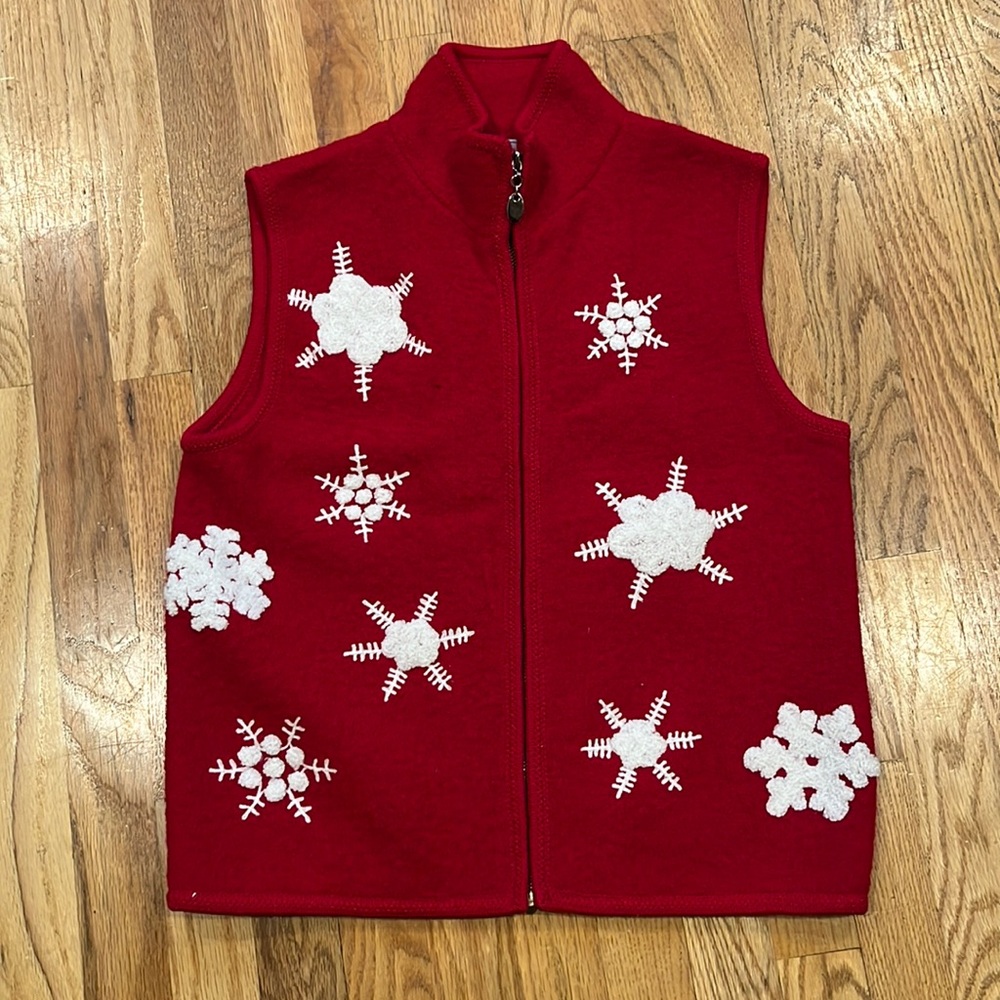 Lisa International 100% Boiled Wool Red Vest with Snowflakes - Size Small